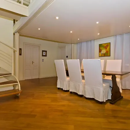 Appartamento N 10, Luxury
