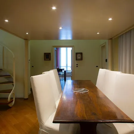 N 10, Luxury Apartman Torino