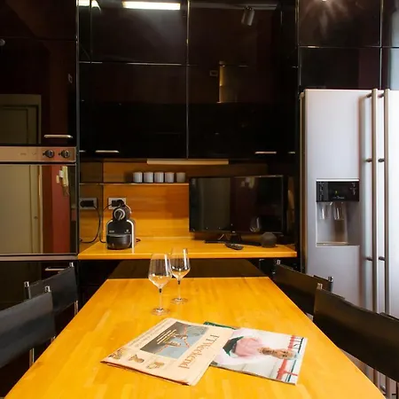 N 10, Luxury Apartman Torino