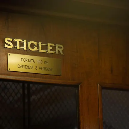 דירה N 10, Luxury