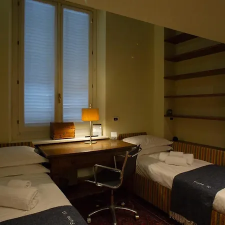 N 10, Luxury *