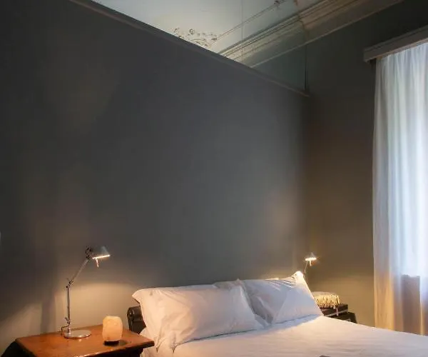 N 10, Luxury