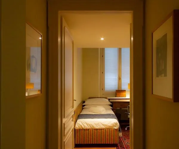 N 10, Luxury *