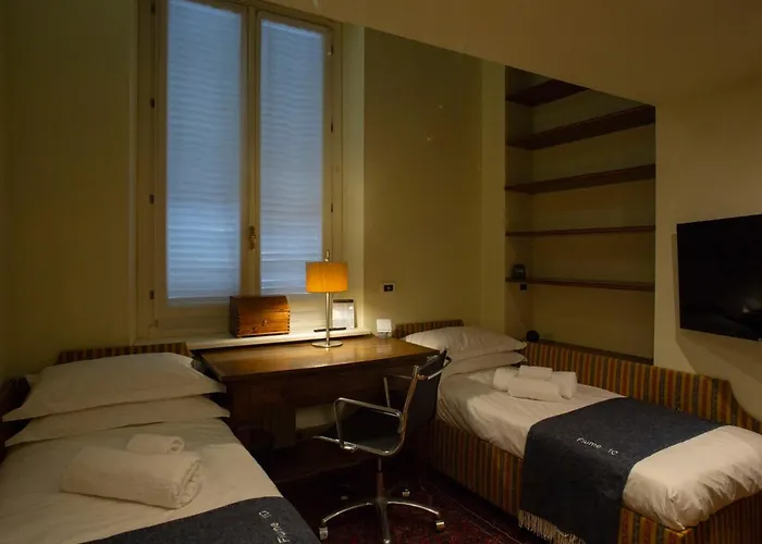 N 10, Luxury *